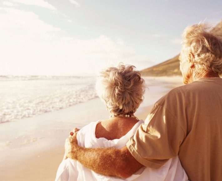 https://fscheme.elieandsons.com/wp-content/uploads/2025/08/Couple-beach-710x580.jpg